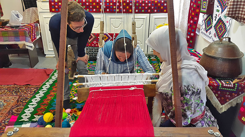 Chadorshab Weaving Experience in Gilan