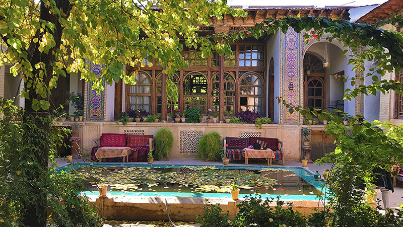 Walking Tour in Treasures of Shiraz Old City