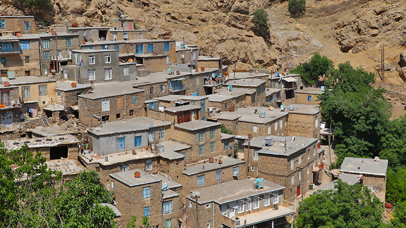 Top Hostels and Ecolodges of the Iranian Kurdistan