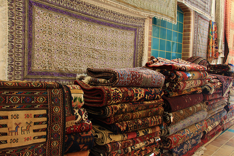 Embrace Isfahan Bazaar's Soul in a Walking Tour