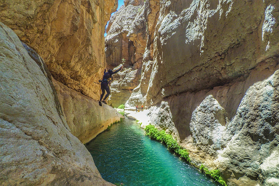 Raghaz Canyon, Adventure of Rappel and Water 