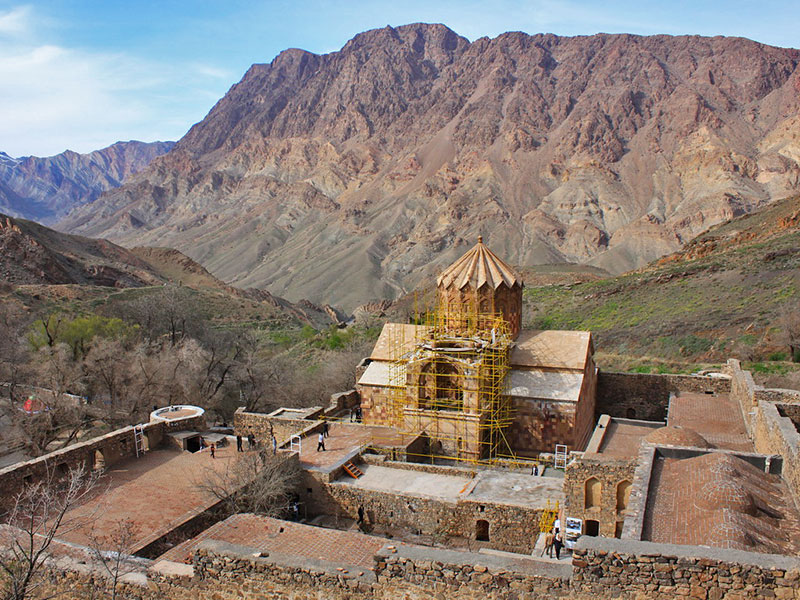 The Armenian Ensembles of Iran, the holy sanctuaries of the mountains