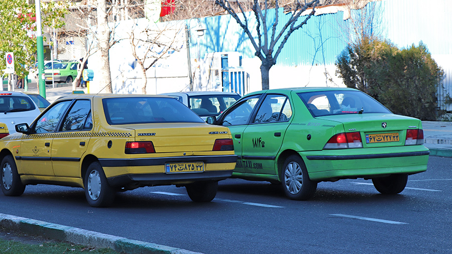 How to Take Taxis in Iran