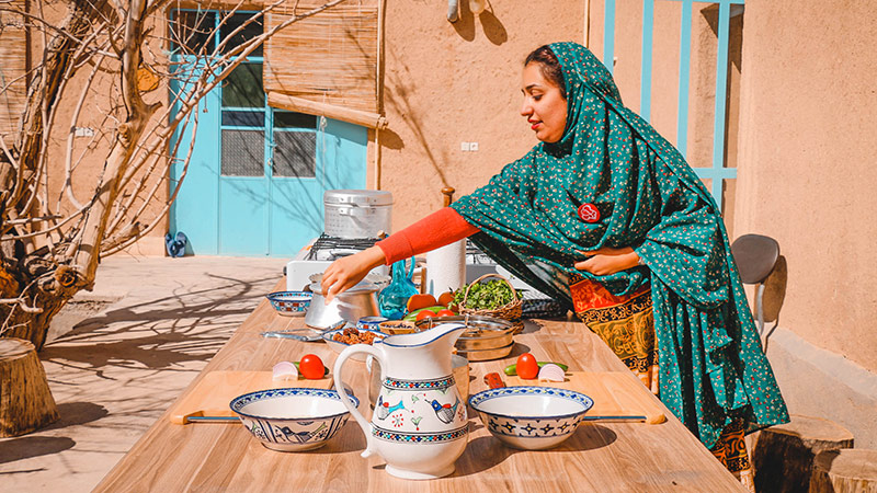 Cook your Feast with the Zoroastrians in Yazd